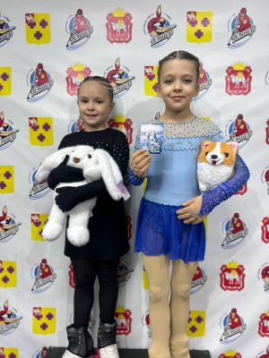 26.01.2026. 20&ndash;21 января в спортивной школе "Юниор" в городе Троицке прошли областные соревнования по фигурному катанию на коньках "Троицкая снежинка".