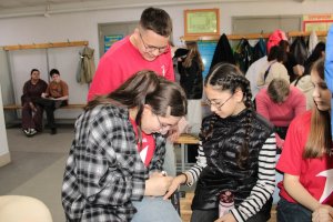 08.04.2026. ДоброЛед &mdash; спортивное веселье с доброй миссией!  5 апреля на ледовой арене спортивной школы &laquo;Юниор&raquo; состоялась чудесная благотворительная акция &laquo;ДоброЛед&raquo;, которая собрала вместе спорт, улыбки и доброе сердце!